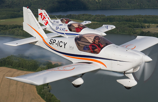 Samoloty na paliwo Avgas nad lotniskiem SZY